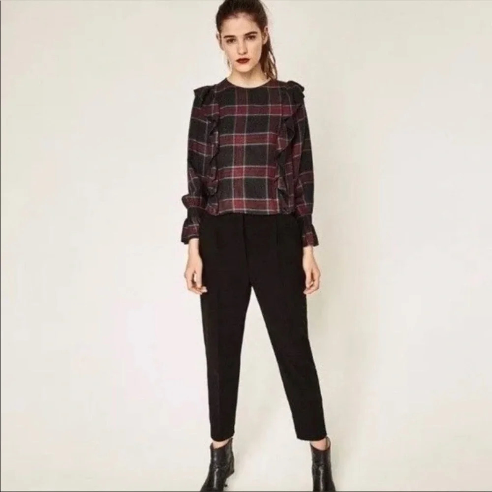 ✨NWT Zara Gray Red Plaid Flannel Long Sleeve Ruffle Trim Blouse Top Size XS - Picture 4 of 11